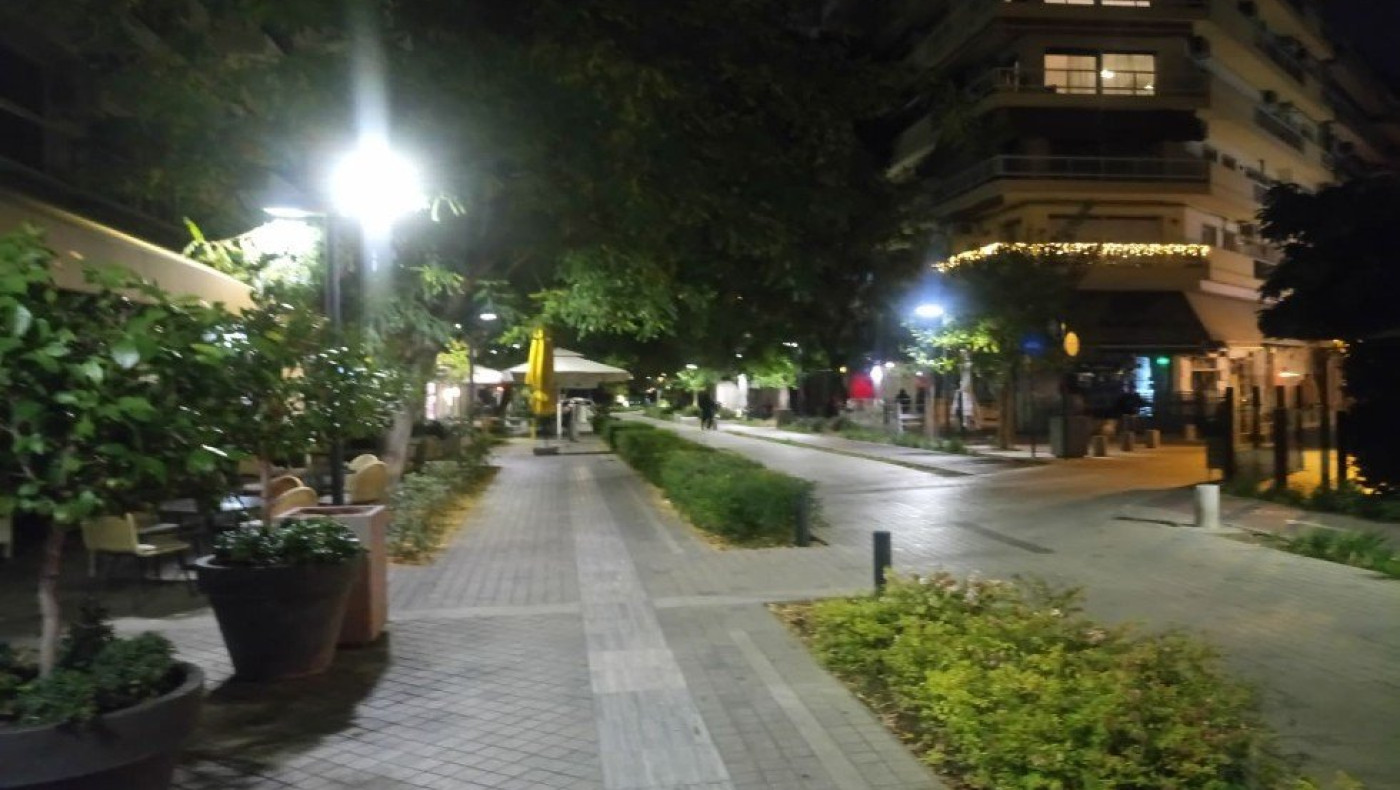 Θεσσαλονίκη: Κλειστή η εστίαση και η πόλη θυμίζει εποχές καραντίνας