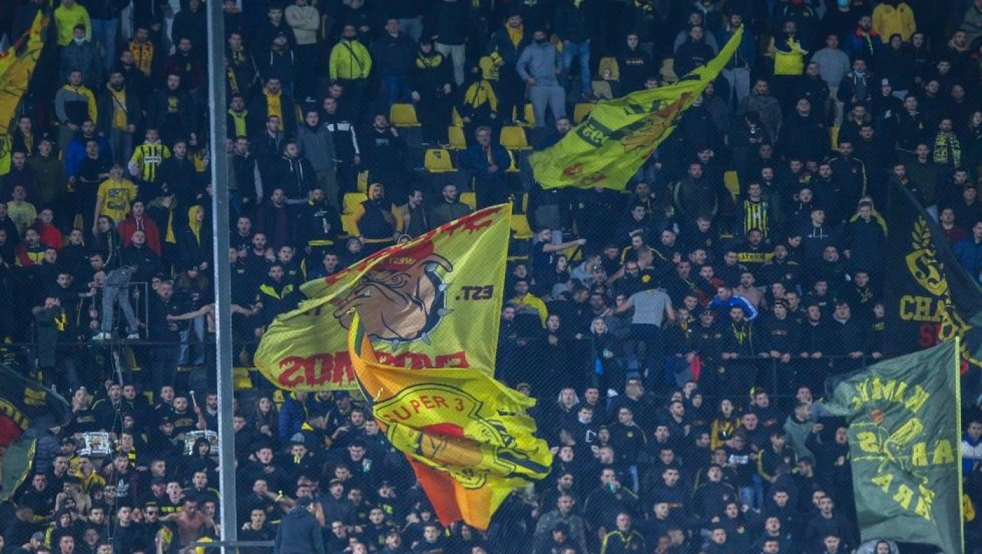 Αντιπροσωπεία οπαδών του Άρη στα αποδυτήρια, τα έψαλλε στους παίκτες: «Ξεφτίλα, όποιος δεν μπορεί να φύγει»