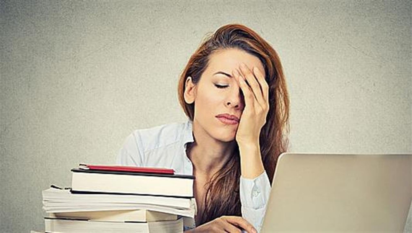 Έρευνα: Τρεις στους τέσσερις θέλουν να πάνε άρρωστοι στην δουλειά - Για ποιον λόγο