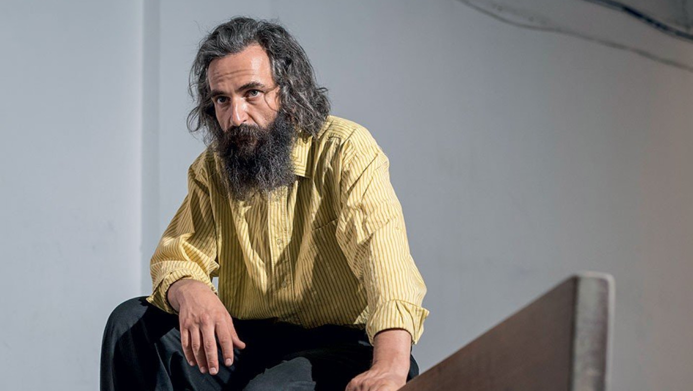 Σερβετάλης: Δεν ήθελε να παίζει μόνο για  εμβολιασμένους και αποχώρησε από παράσταση