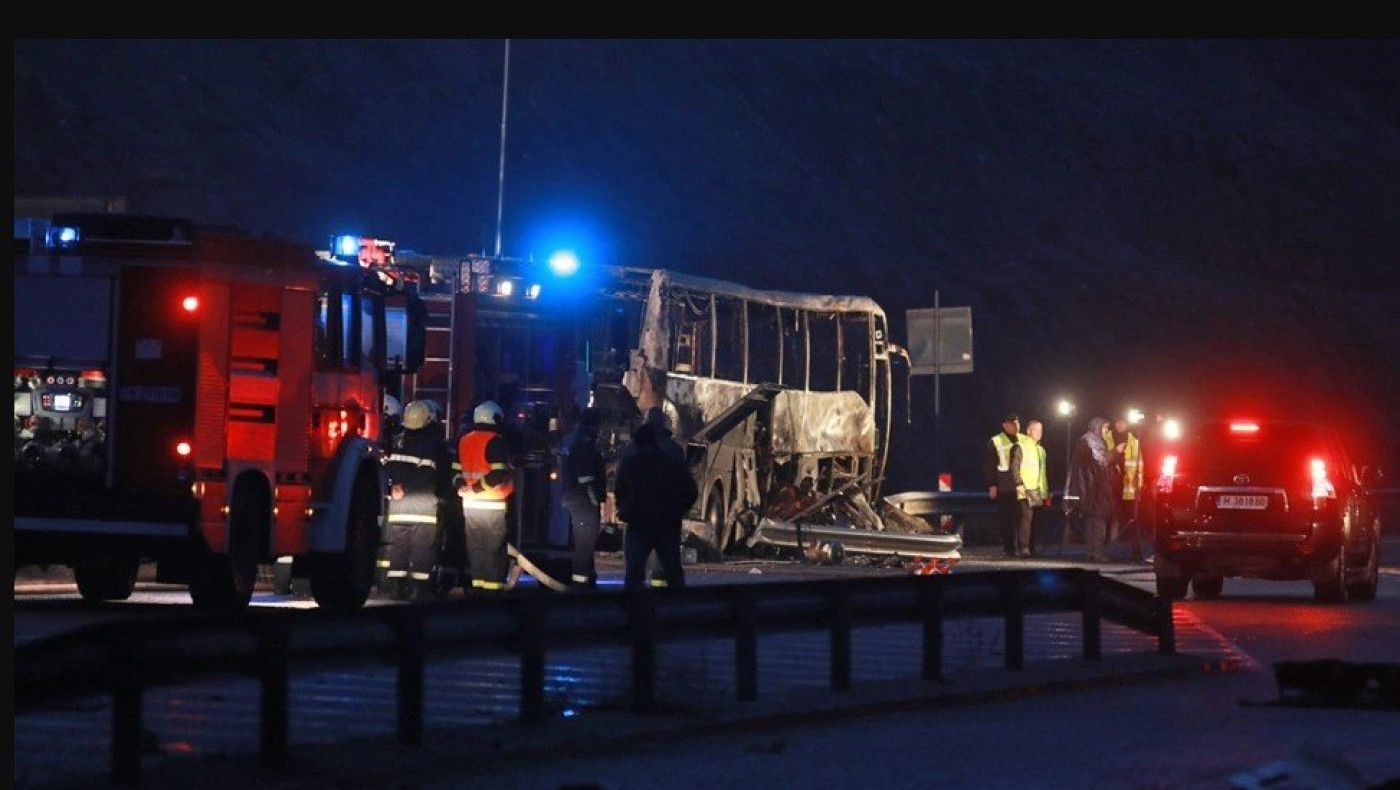 Αδιανόητη τραγωδία στη Βουλγαρία: 45 νεκροί από φωτιά σε λεωφορείο