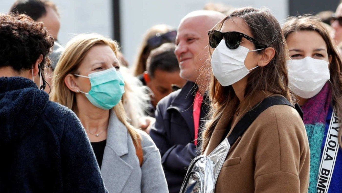 Βατόπουλος: «Οι μάσκες θα είναι για αρκετό καιρό μαζί μας»