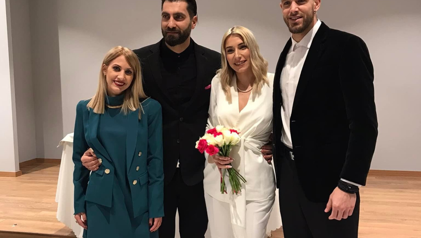 Ο Πασχαλάκης έγινε κουμπάρος