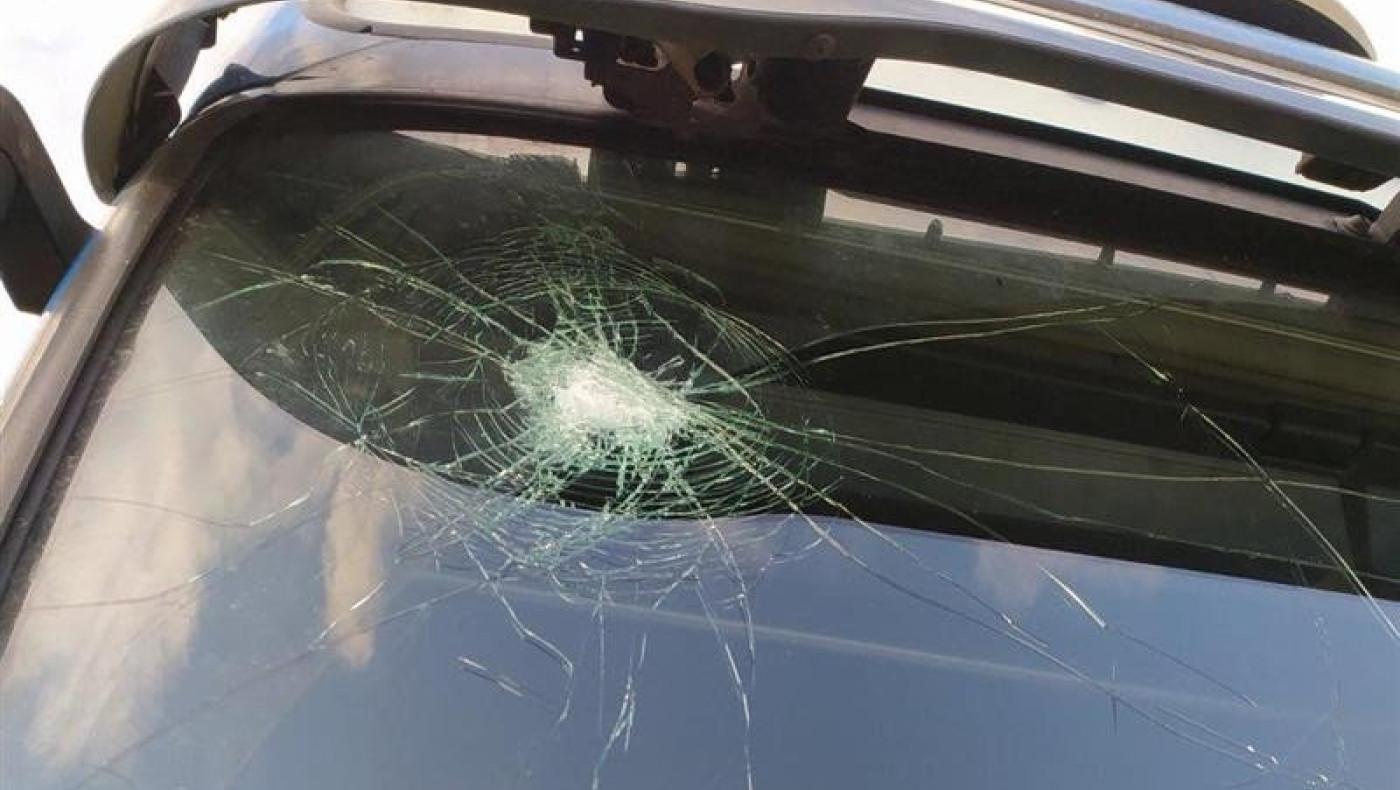 Εγνατία Οδός: Άγνωστοι πετούν πέτρες στα αυτοκίνητα με σκοπό να κλέψουν