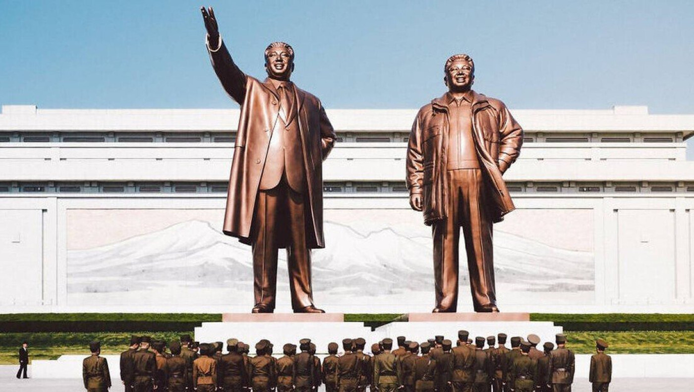 Βόρεια Κορέα: Απαγορεύεται το αλκοόλ, το γέλιο και το σούπερ μάρκετ λόγω μνημόσυνου