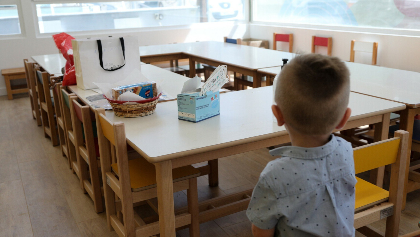 ΦΡΙΚΗ: Νηπιαγωγός κατηγορείται ότι κακοποίησε αγοράκι 4 ετών