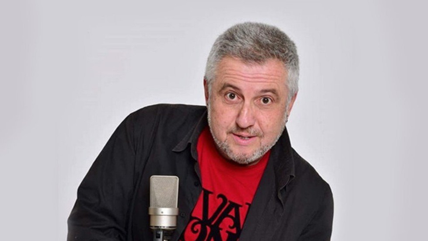 Παναγιωτόπουλος: Εικόνες έξω από το σπίτι του στη Θεσσαλονίκη-  Έτρεχε να αποφύγει την κάμερα!