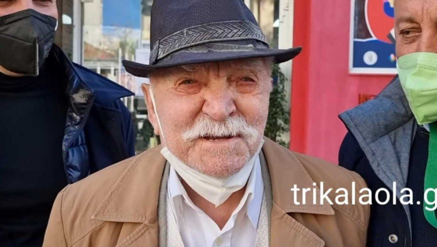 ΠΑΣΟΚ: Στα 101 του χρόνια ψήφισε και είπε στην κάμερα το αγαπημένο του σύνθημα