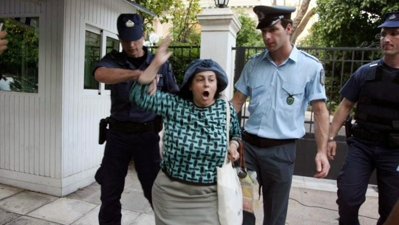 ΑΠΙΣΤΕΥΤΟ: Το διάγγελμα της Λουκά σε Φινλανδικό κανάλι! (ΒΙΝΤΕΟ)