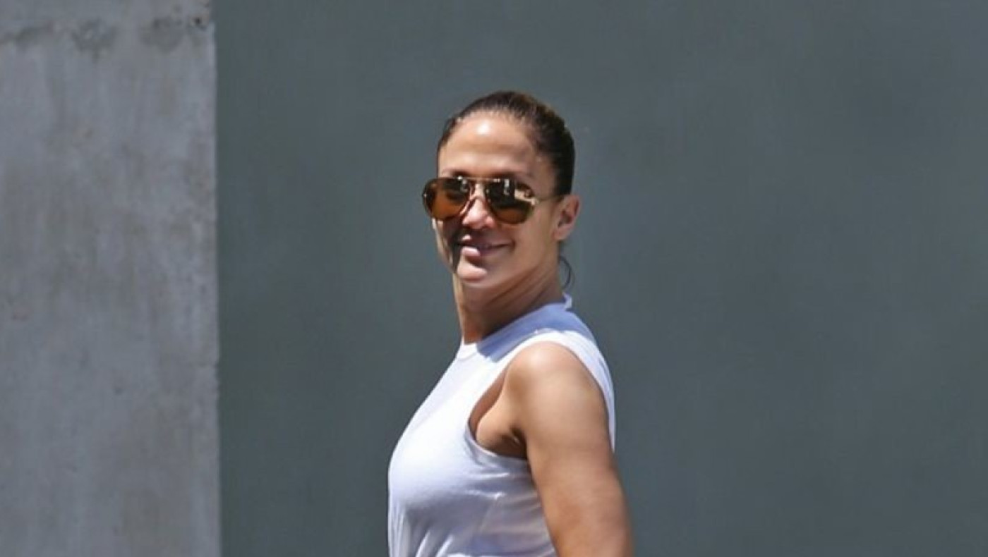 Jennifer Lopez: Τρέλανε τους άντρες με το καυτό της κολάν