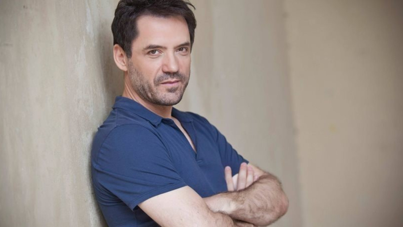 Θάνος Καλλίρης: Μιλάει πρώτη φορά για τις κινητικές δυσκολίες του παιδιού του