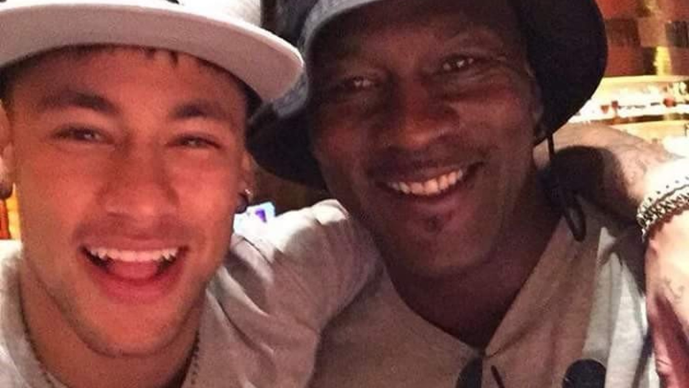 Ο Νεϊμάρ συνάντησε τον «Θεό»! (pic)