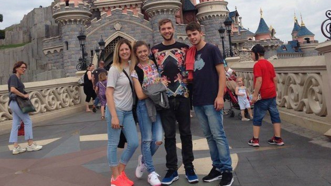 Στη Disneyland η οικογένεια Γκαρσία