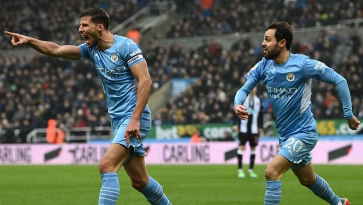 4άρα η Σίτι, -Χ-άνει έδαφος η Τσέλσι