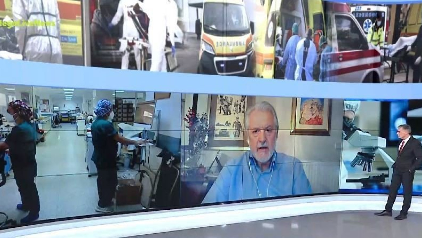 Έξαλλος ο Καπραβέλος με τον Ευαγγελάτο: «Τι λέτε; Τι λέτε;»