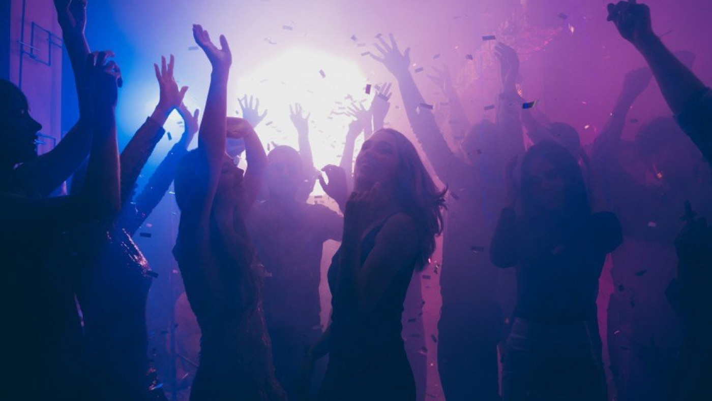 Νέα καταγγελία: «Μου ζήτησαν να παρευρεθώ σεξουαλικά για ναρκωτικά»