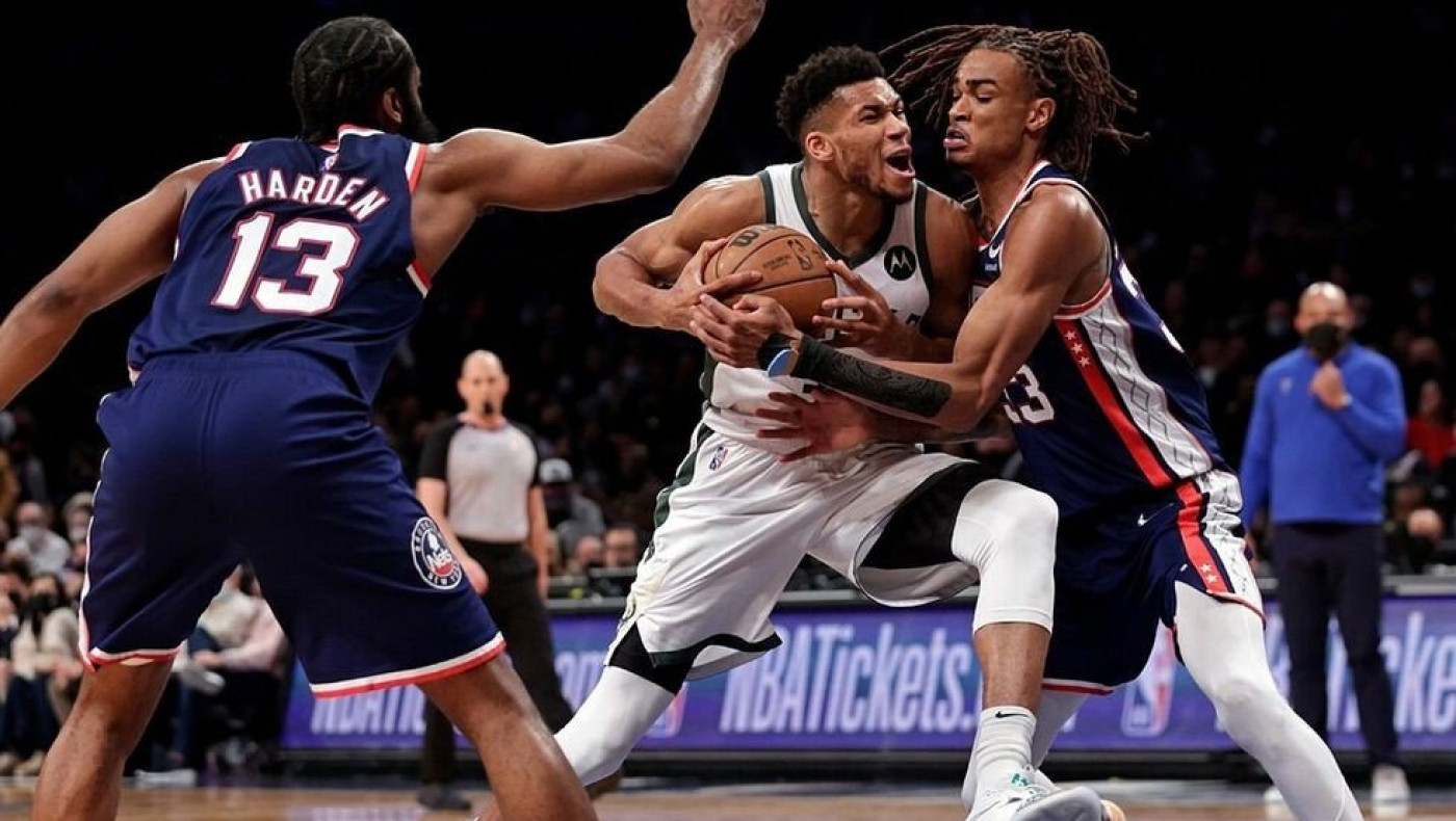 ΝΒΑ: Λάμψη Αντετοκούνμπο και σπουδαίο διπλό των Μπακς στο Μπρούκλιν