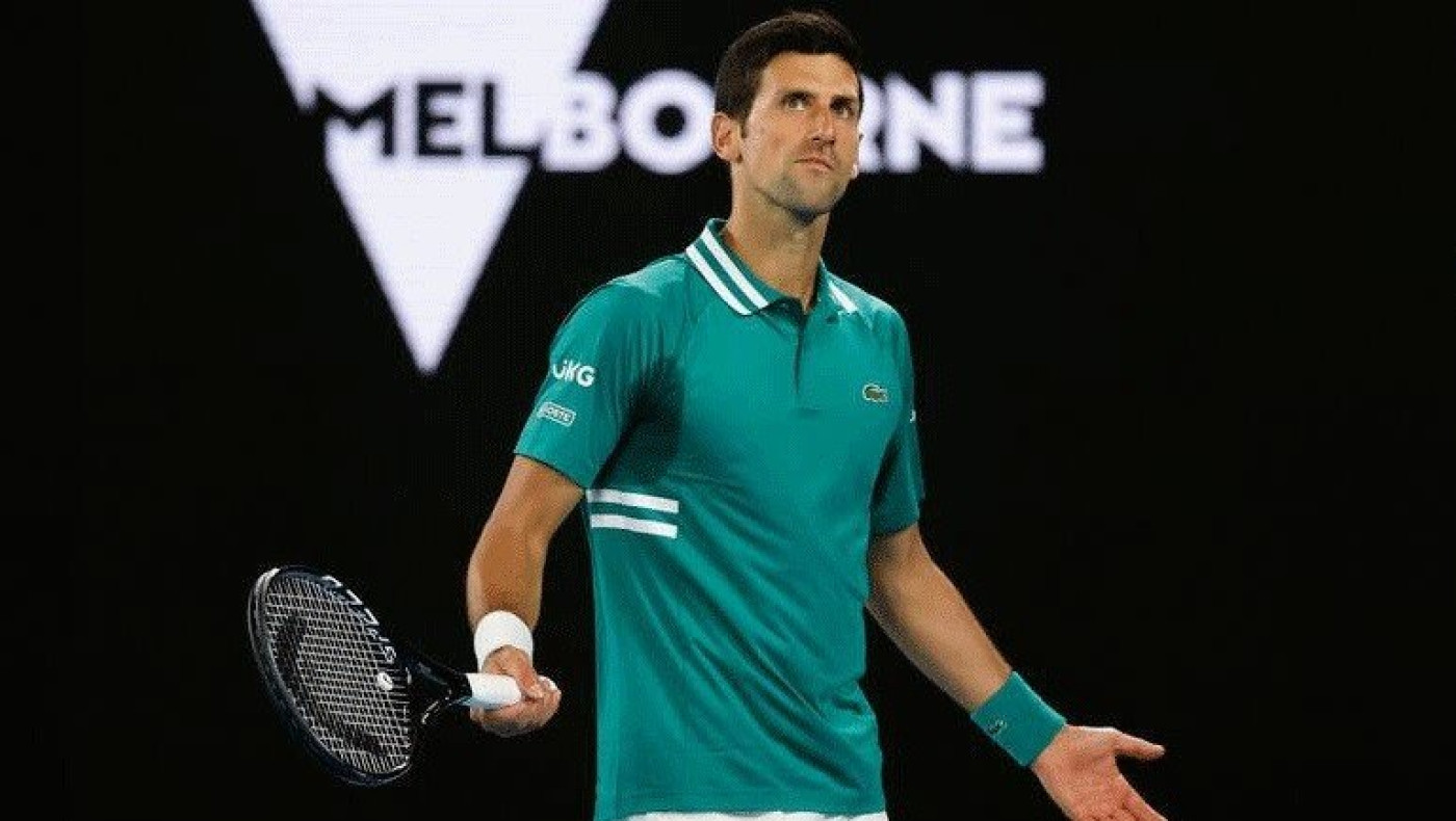 Υπό κράτηση στη Μελβούρνη ο Τζόκοβιτς