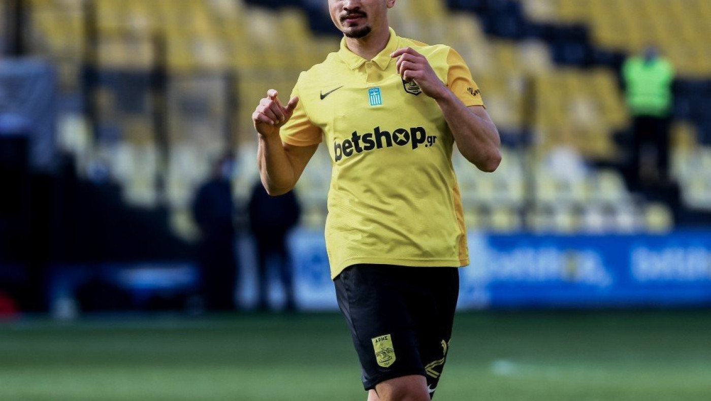 Εξετάζει Γκάνεα η Ντιναμό