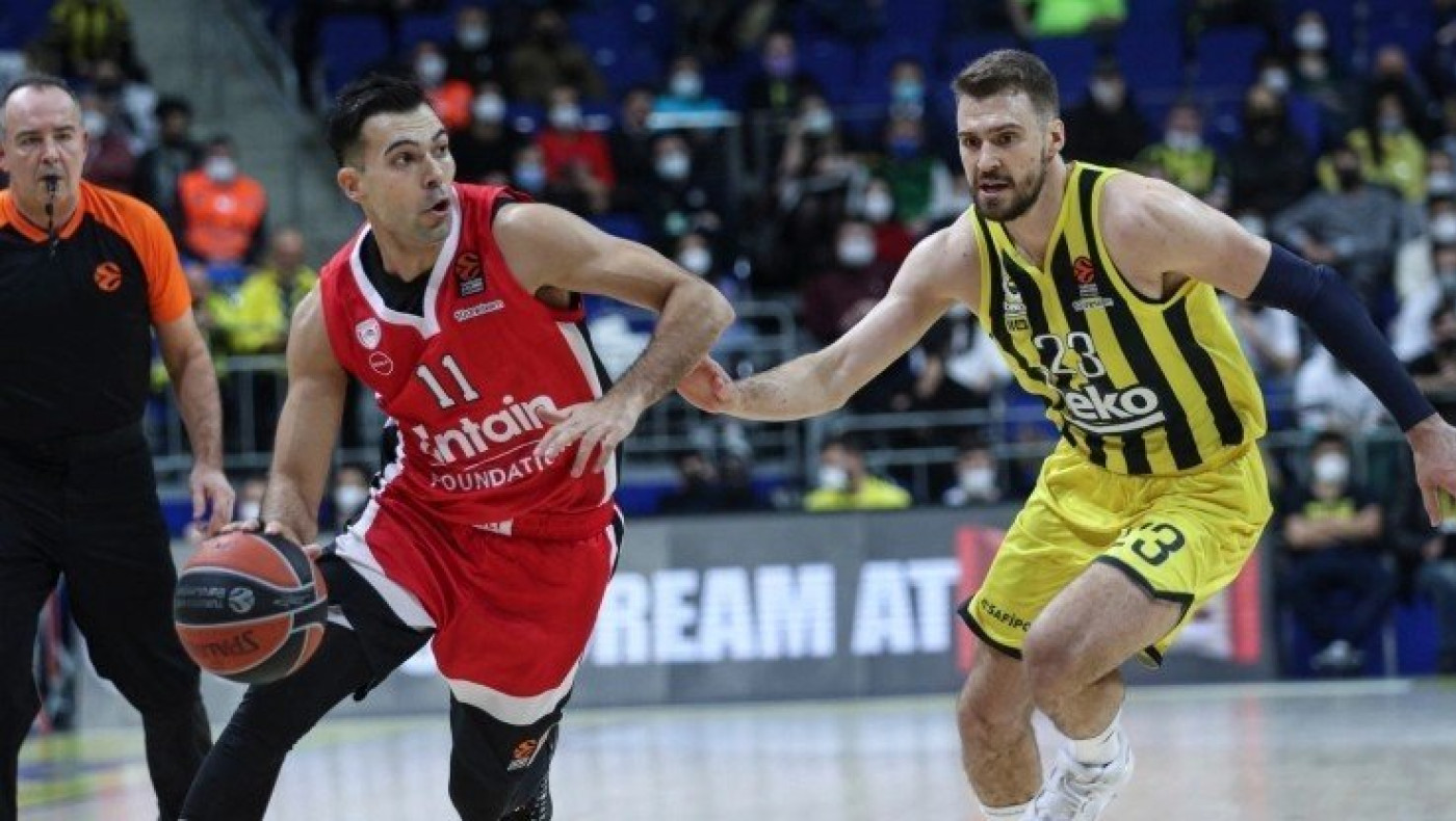 Ήττα του Ολυμπιακού από την Φενέρ στην Τουρκία