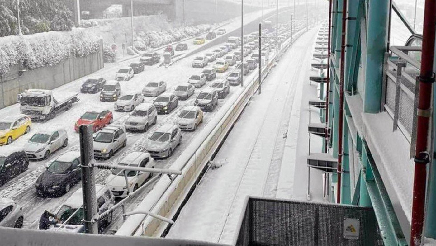 Αττική Οδός: Απίστευτο, χωρίς βενζίνη τα εκχιονιστικά μηχανήματα