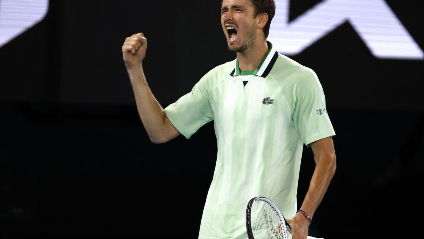 Ο Μεντβέντεφ αποθέωσε τον Τσιτσιπά