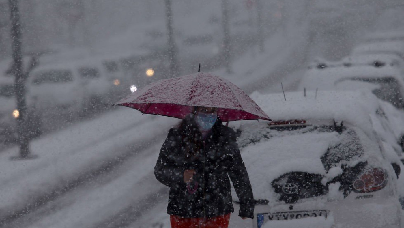 Σάκης Αρναούτογλου για το νέο χιονιά: «Καλό θα είναι να υπάρχουν αποθέματα αλατιού»
