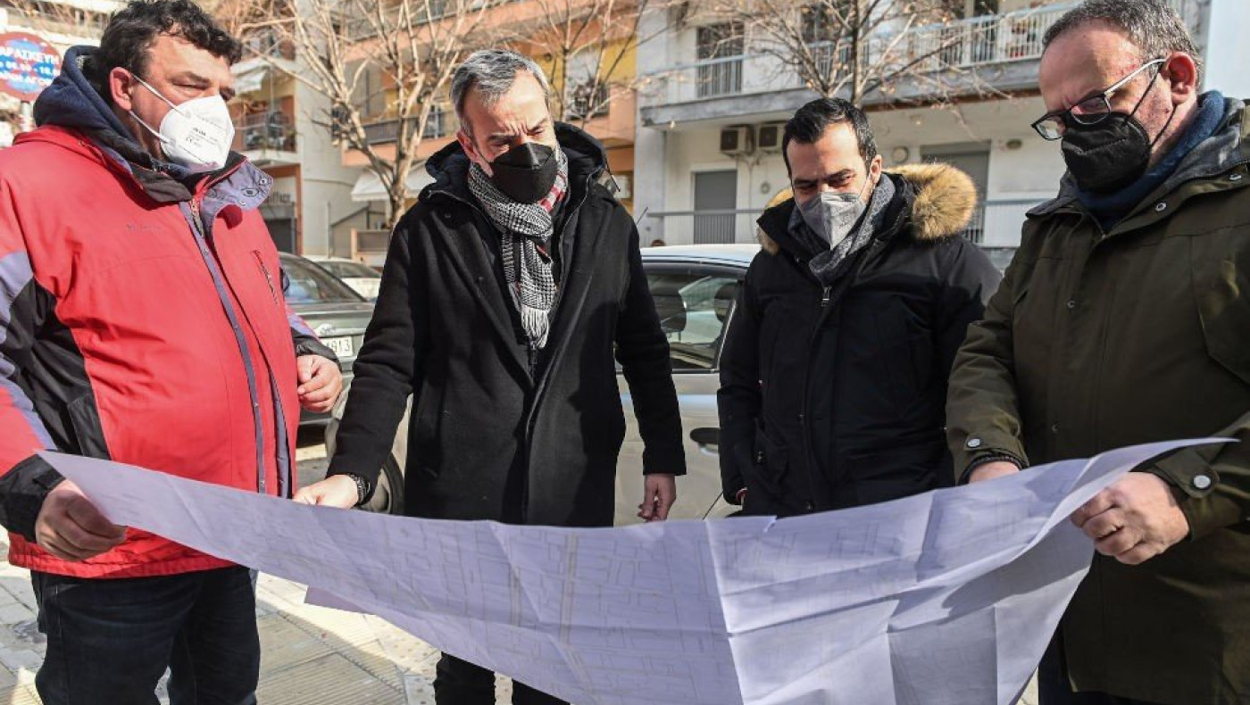 Δήμος Θεσσαλονίκης: Επιθεώρηση Ζέρβα στα έργα ανάπλασης πέριξ της οδού Χαλκιδικής