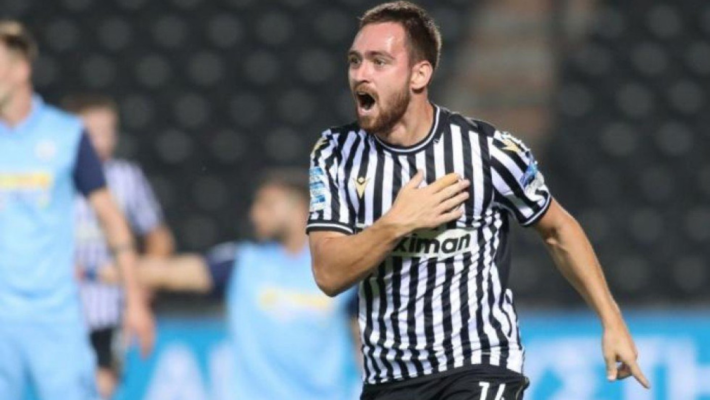 Οι μπουκ τους αετούς τούς έχουν ξεγραμμένους ﻿και αυτοί τους λένε... «σας έχουμε γραμμένους»