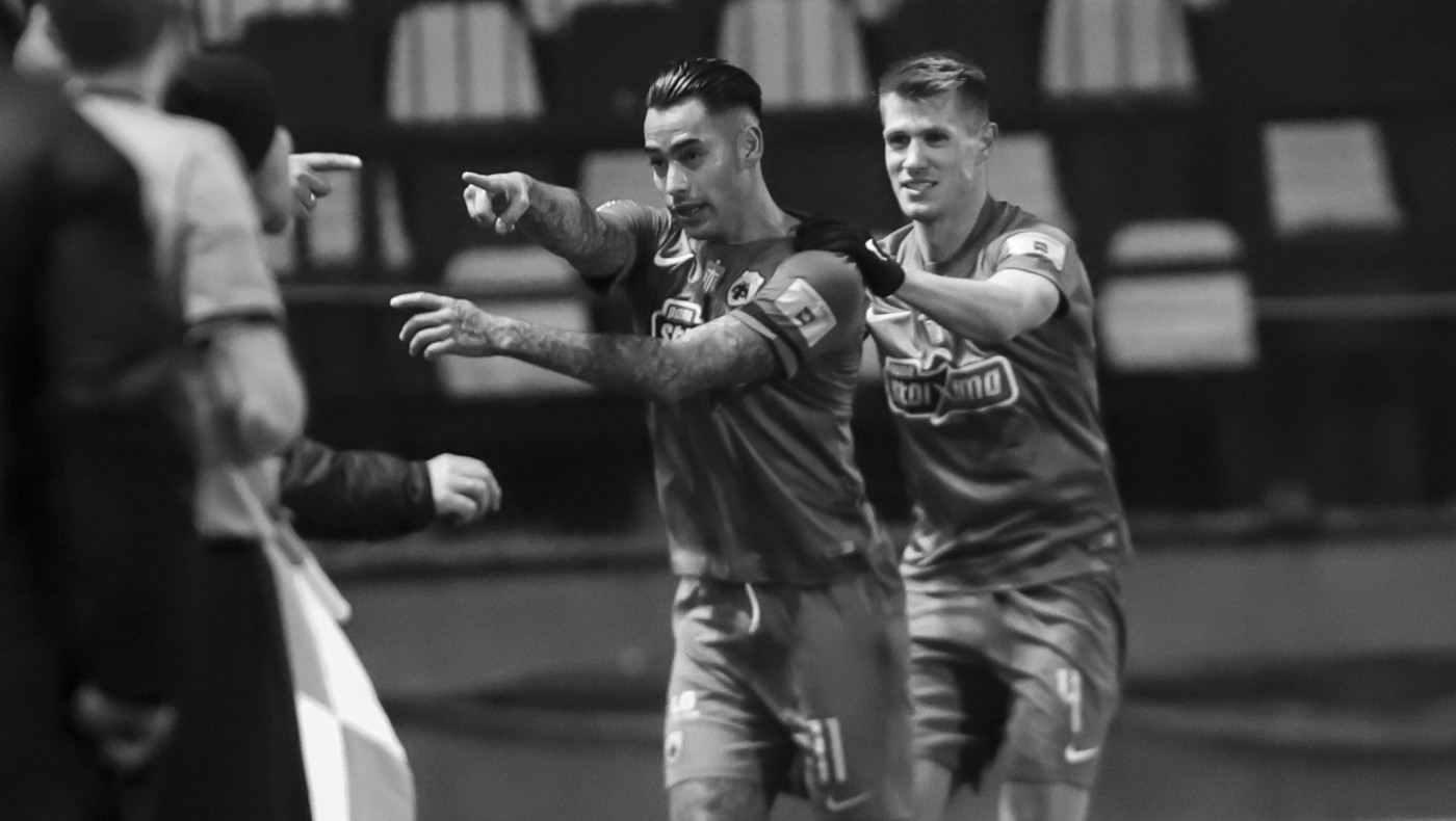 Υπόκλιση Νικολαΐδη στον Αραούχο: «Τα σέβη μου για την κίνησή του, τιμά την ΑΕΚ και το ποδόσφαιρό μας»