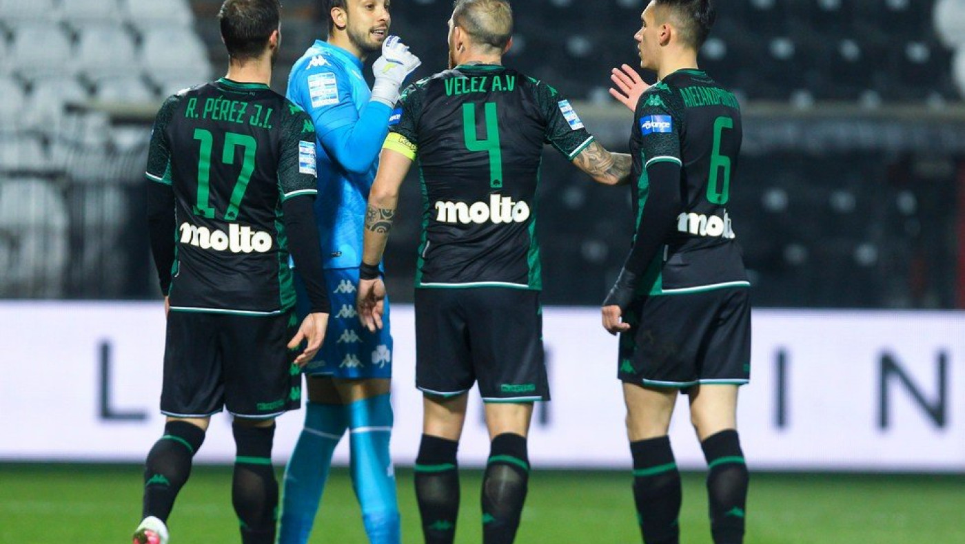 Ξέσπασμα Βέλεθ: «Είναι ντροπή αυτά που μας κάνουν, παίζουν με το ψωμί μας»