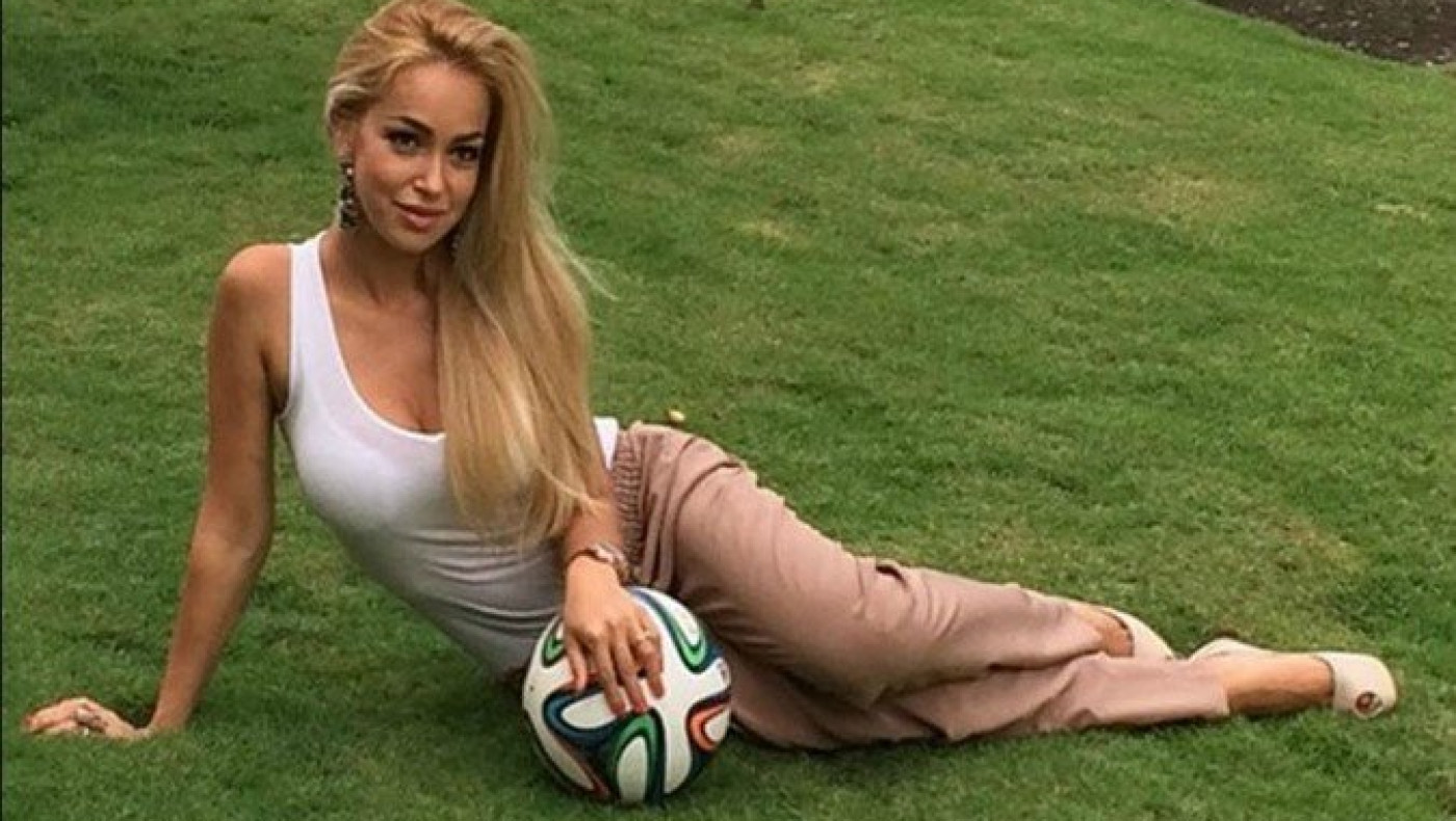 Εκρυψε τον... ήλιο η κυρία Νομπόα (pic)