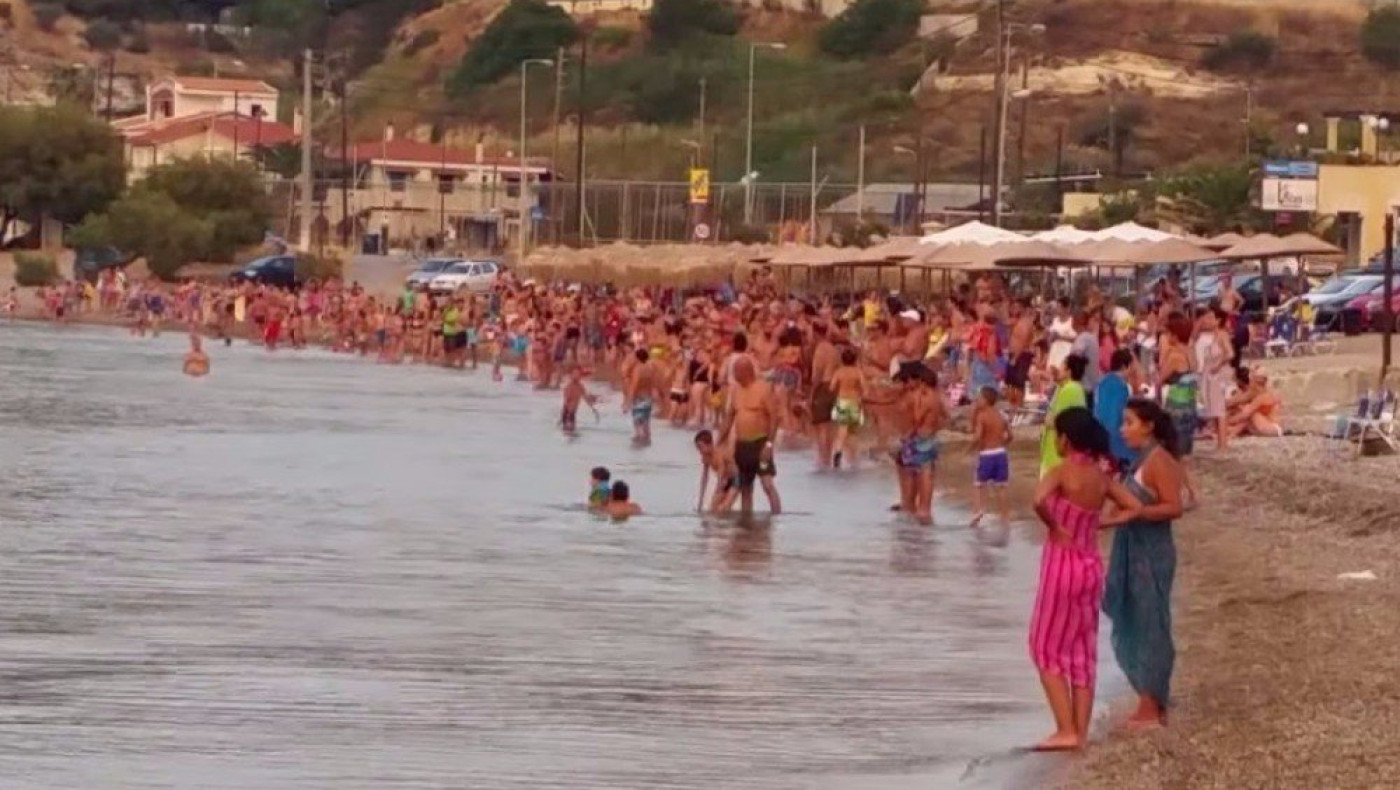 Σε απόσταση των 50-70 μέτρων από την στεριά