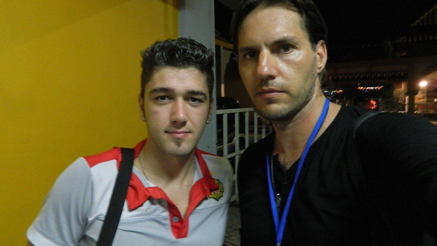 Ελληνας σταρ στη Μαλαισία! (pics) 