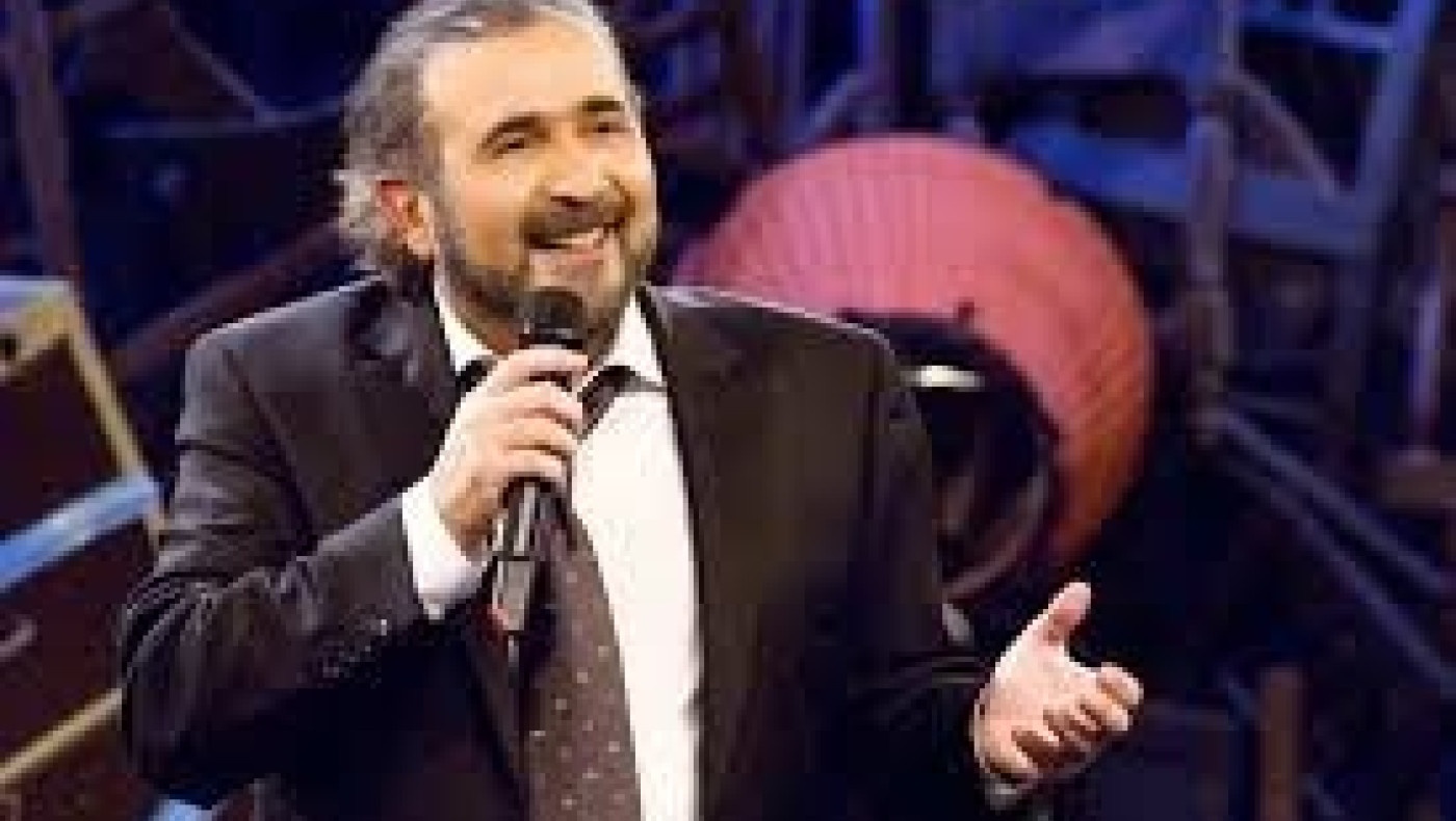 «Το Κλουβί με τους Βουλευτές θα έσπαγε ταμεία» δηλώνει ο Λάκης Λαζόπουλος