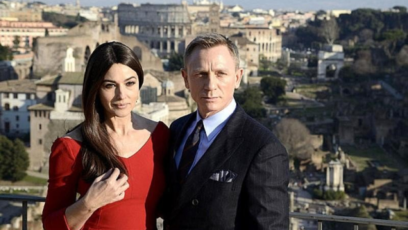 Τρίτο πρόσωπο στο γάμο του Ντάνιελ Γκρεκ η Μόνικα Μπελούτσι; 