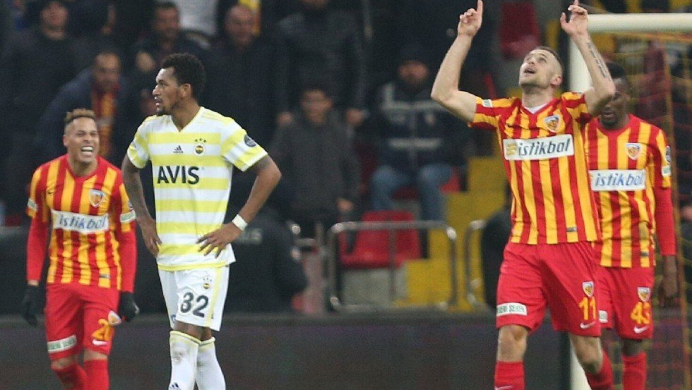 «Κατρακύλα» και αποκλεισμός για τη Φενέρ του Πέλκα