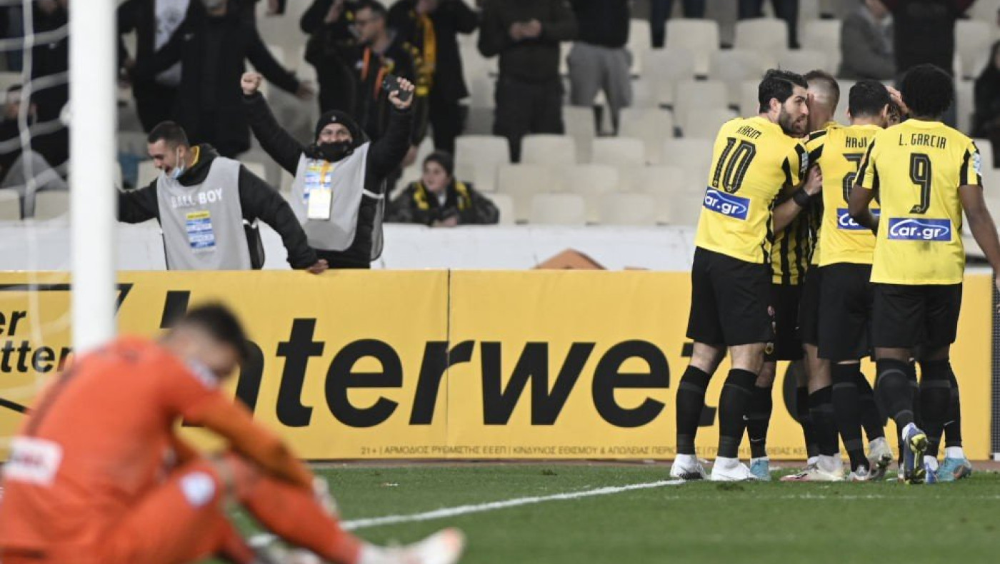 ΑΕΚ - ΠΑΣ Γιάννινα 2-0: Μείωσε τη διαφορά από τον ΠΑΟΚ