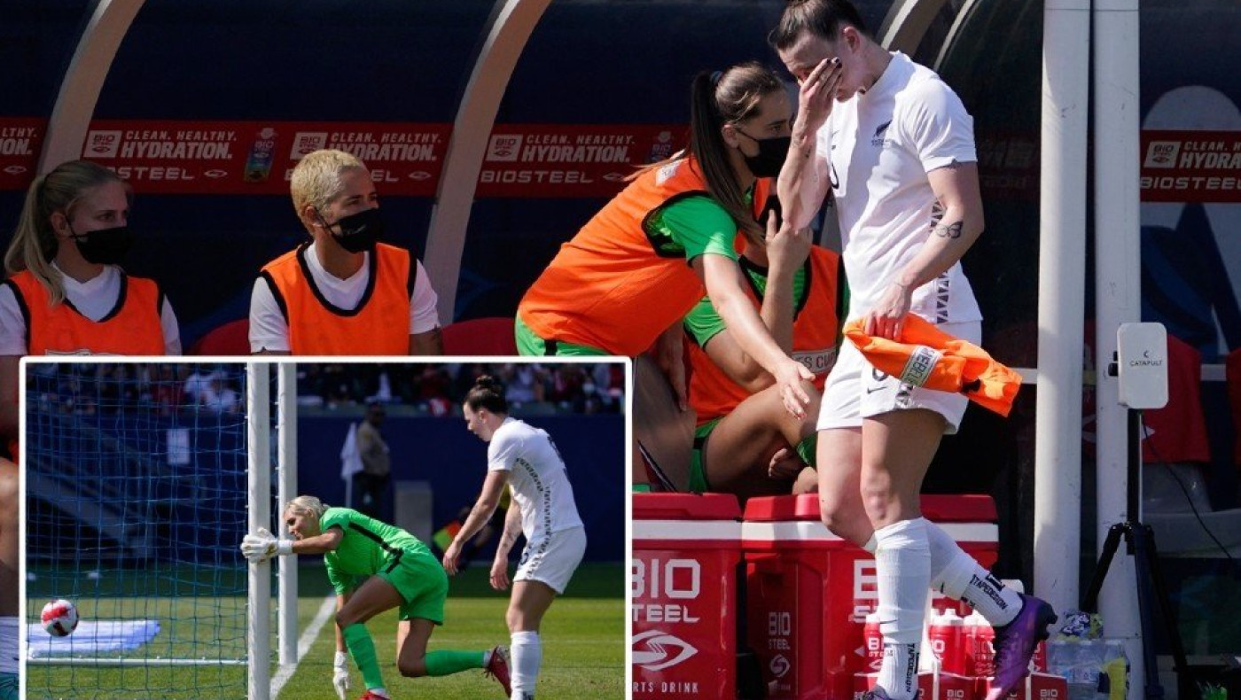 Νεοζηλανδή πέτυχε το τέλειο χατ τρικ στην... εστία της και αντικαταστάθηκε