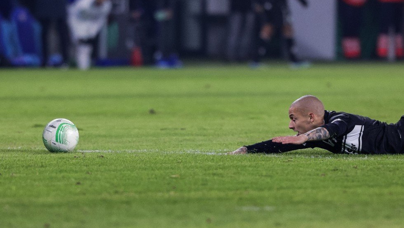 Ο Μιτρίτσα είναι στην βάση του και περιμένει το ματς με την Μαρσέιγ