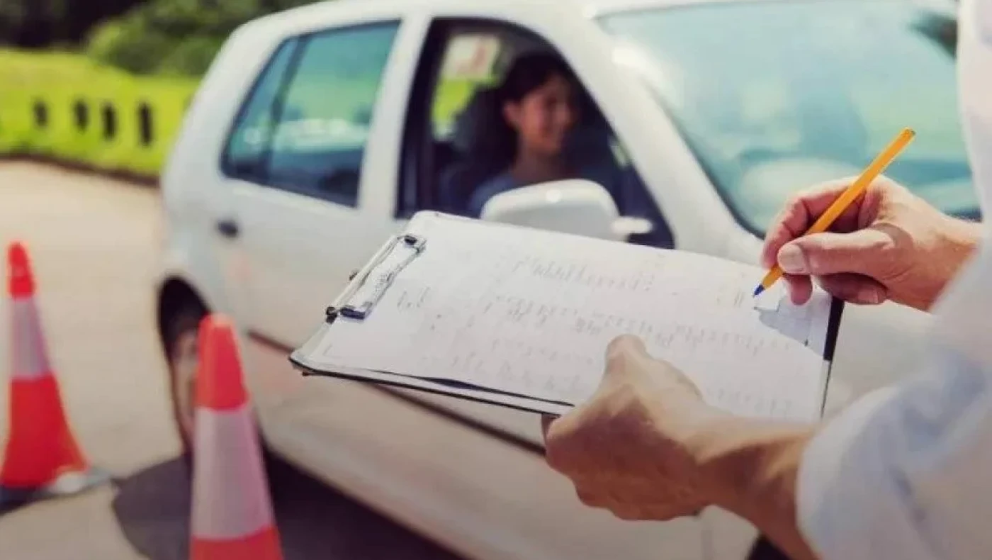 Πότε μπορείς να οδηγήσεις χωρίς δίπλωμα -Τι πρέπει να γνωρίζεις