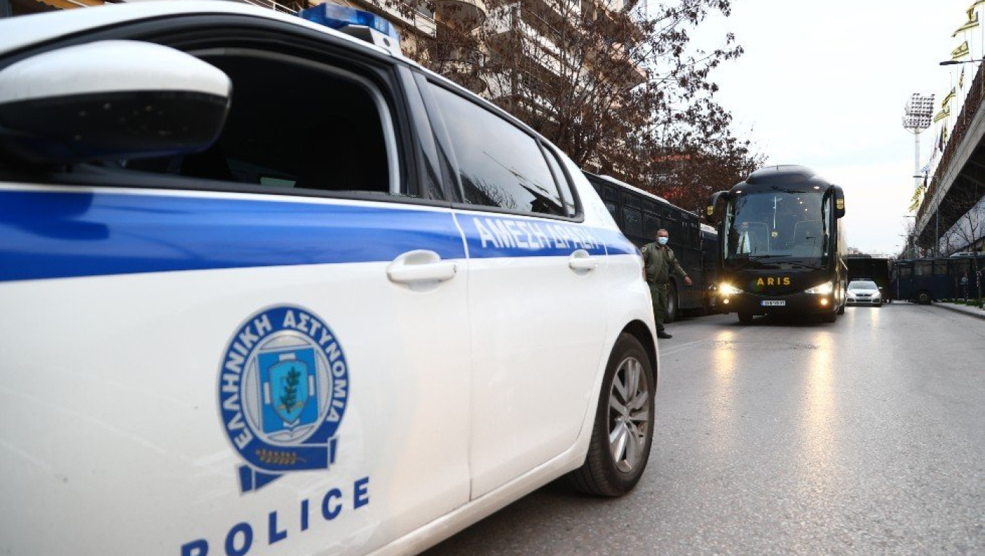 Απίστευτο! Επίθεση με πέτρες στο πούλμαν της Κ17 του Άρη στην Πορταριά