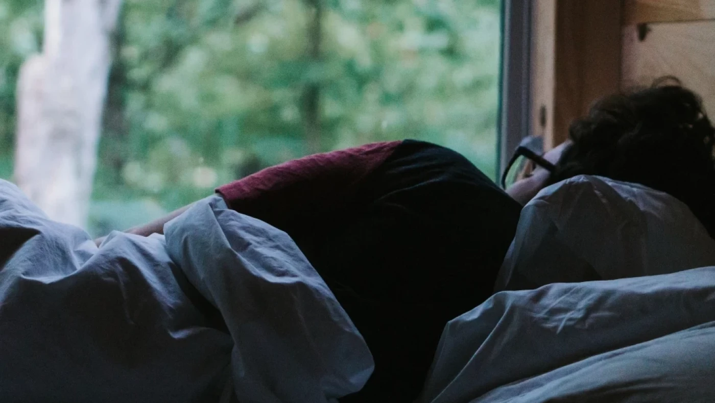 Το εύκολο τρικ για να σε παίρνει ο ύπνος σε δευτερόλεπτα