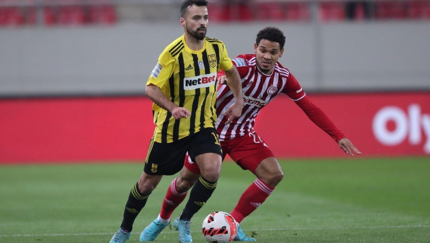 Δεν αλλάζει τη… συνταγή, ﻿παρά τα προβλήματα