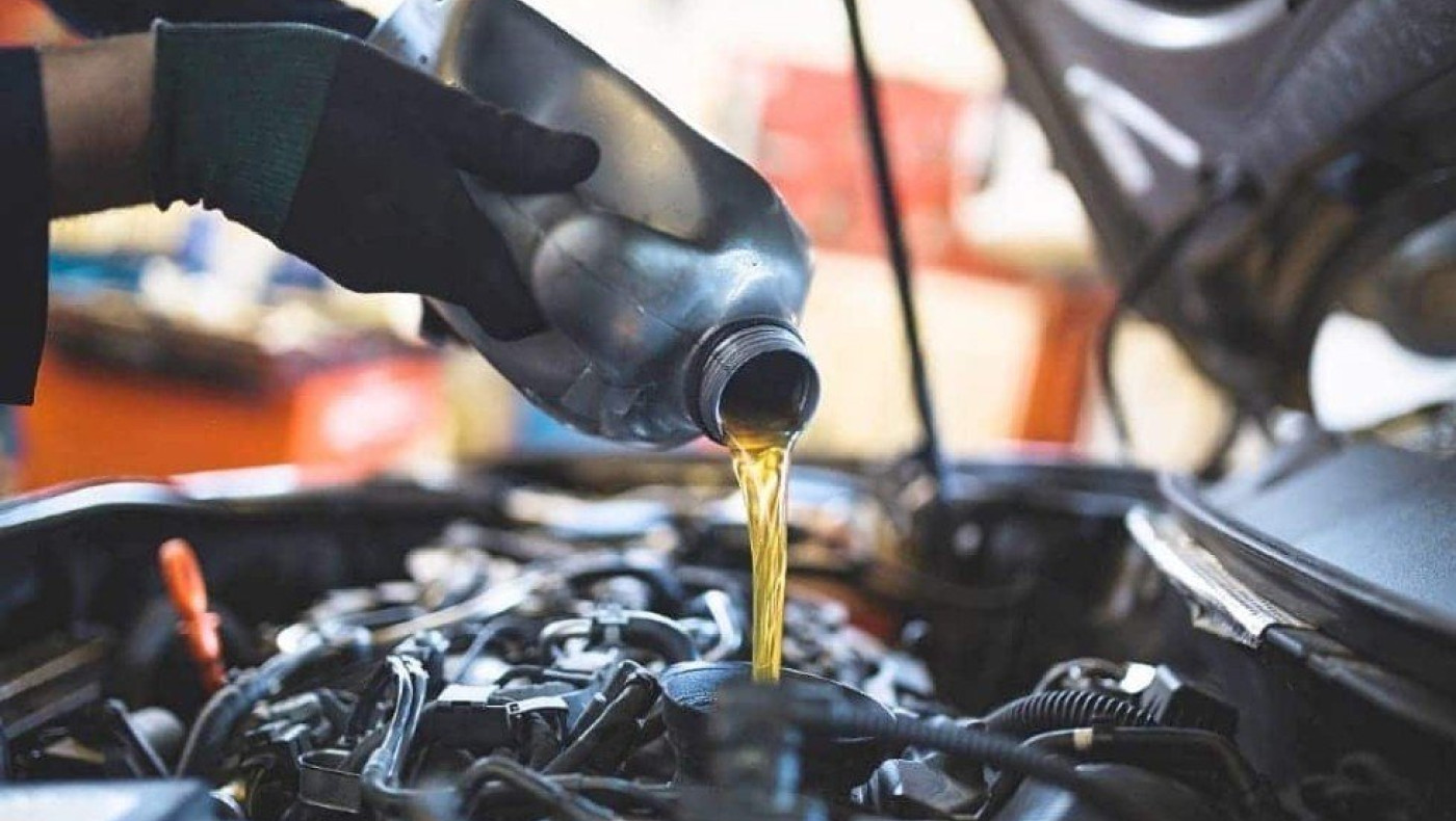 Αυτοκίνητο: Ο σωστός τρόπος μέτρησης της στάθμης του λαδιού