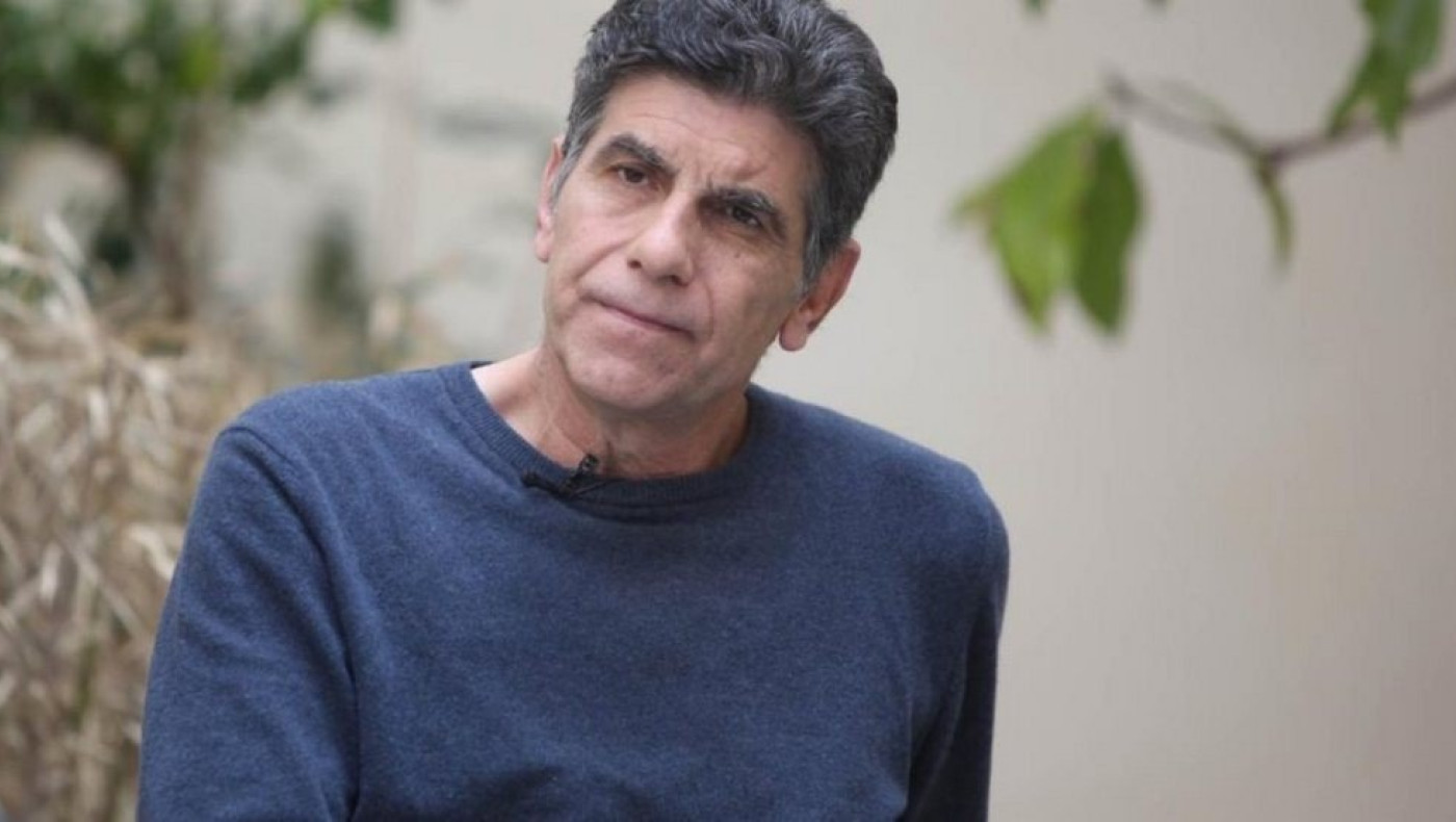 Γιάννης Μπέζος: «Έχω διώξει επιφανή δημοσιογράφο, του έκλεισα το κασετόφωνο»