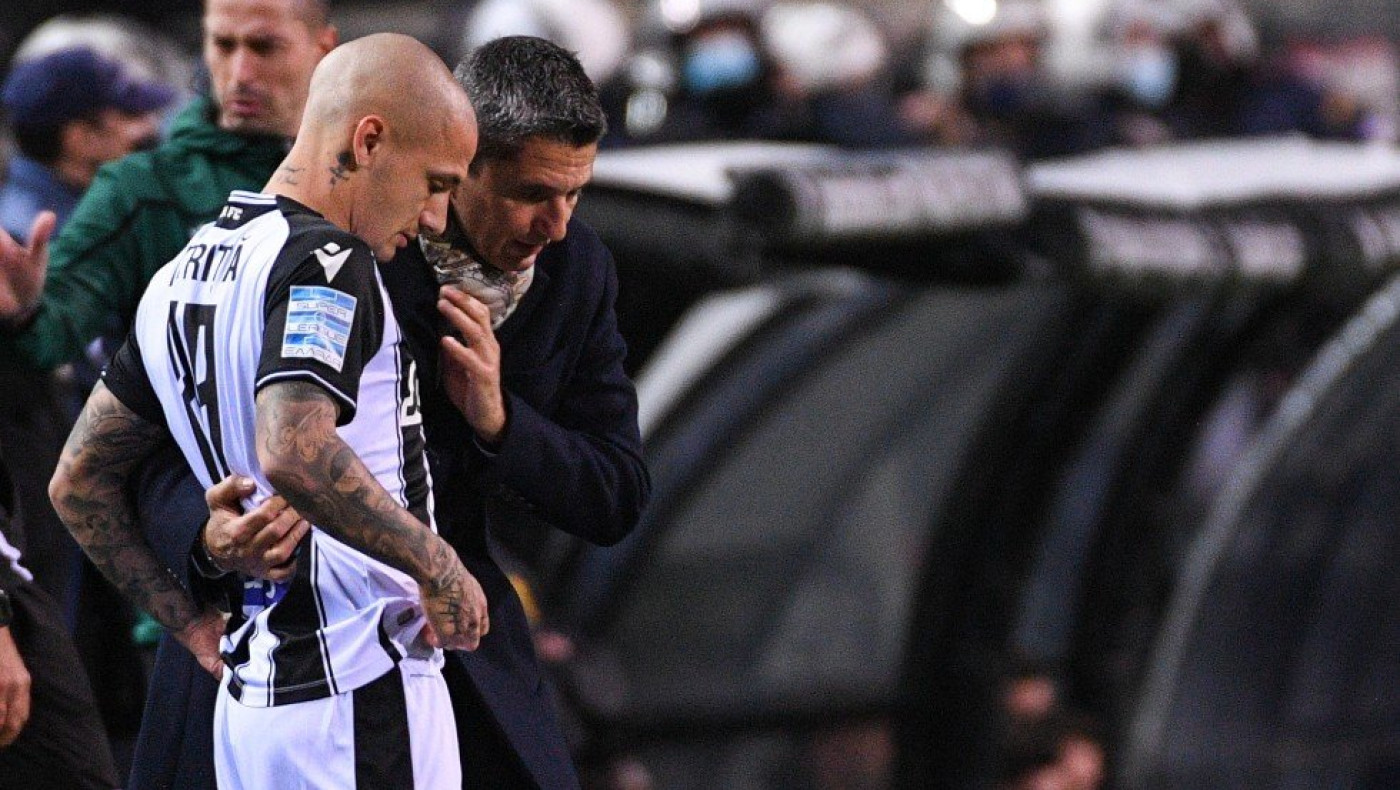 Οι Ρουμάνοι αποκαλύπτουν ενδιαφέρον Στεάουα και Κραϊόβα για Μιτρίτσα