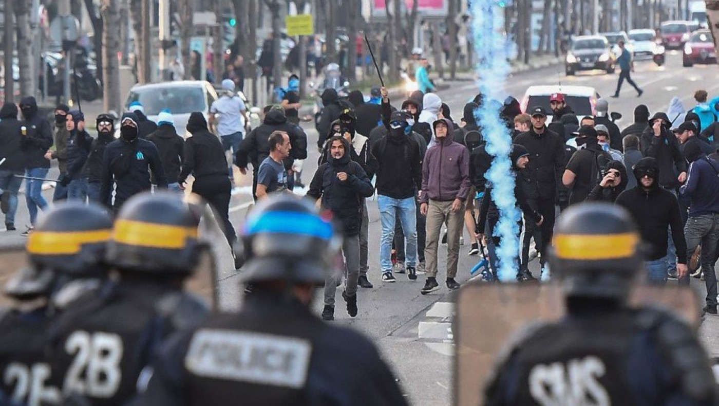 Μεγάλη ένταση, επεισόδια μεταξύ οπαδών της Μαρσέιγ - αστυνομίας και χημικά στο Βελοντρόμ