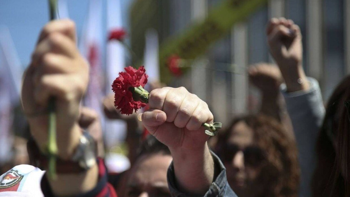 Στις... 2 Μαΐου φέτος η Πρωτομαγιά