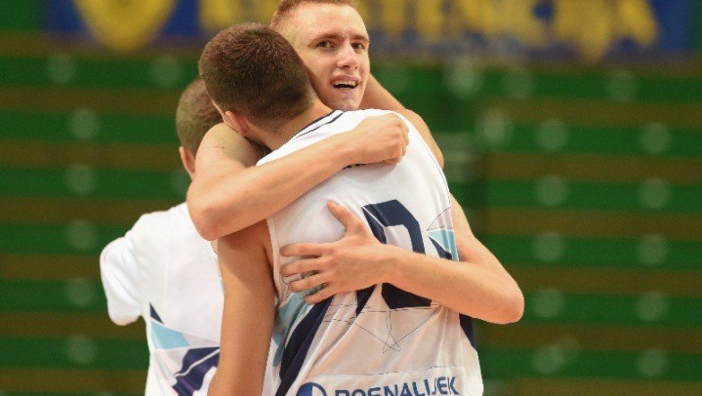 Το σήκωσαν οι Βόσνιοι